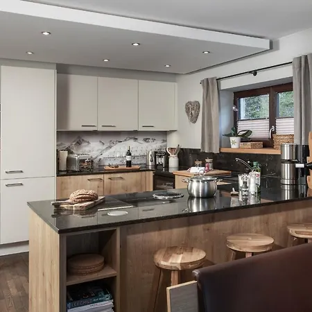 Zell By Alp Lux - In-out * 滨湖采尔