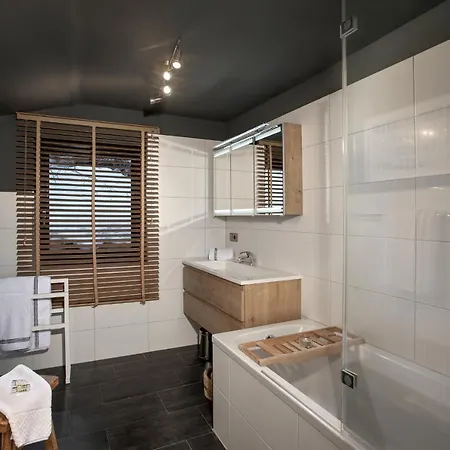 Zell By Alp Lux - In-out